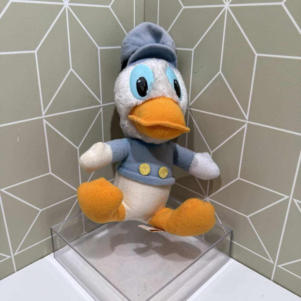 Vintage Donald Duck Plush Walt Disney 8 Inch Big Eyes‎